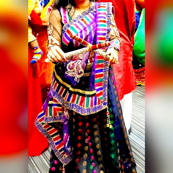 Indian lehenga set - Picture 9 of 10